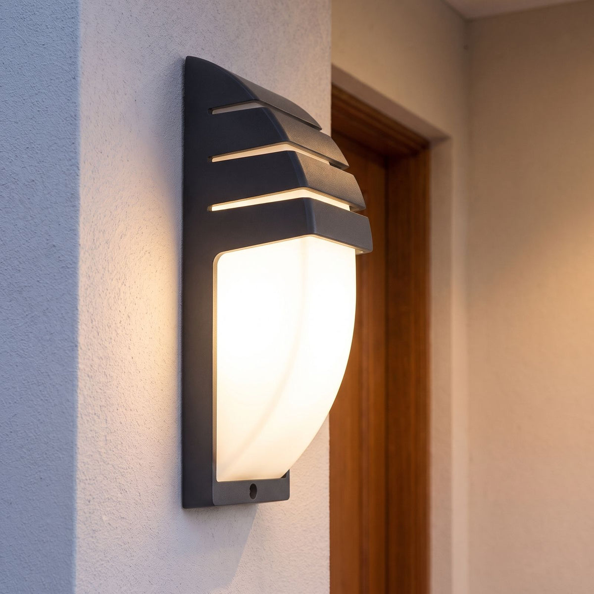 Close-up of the louvres and opal diffuser