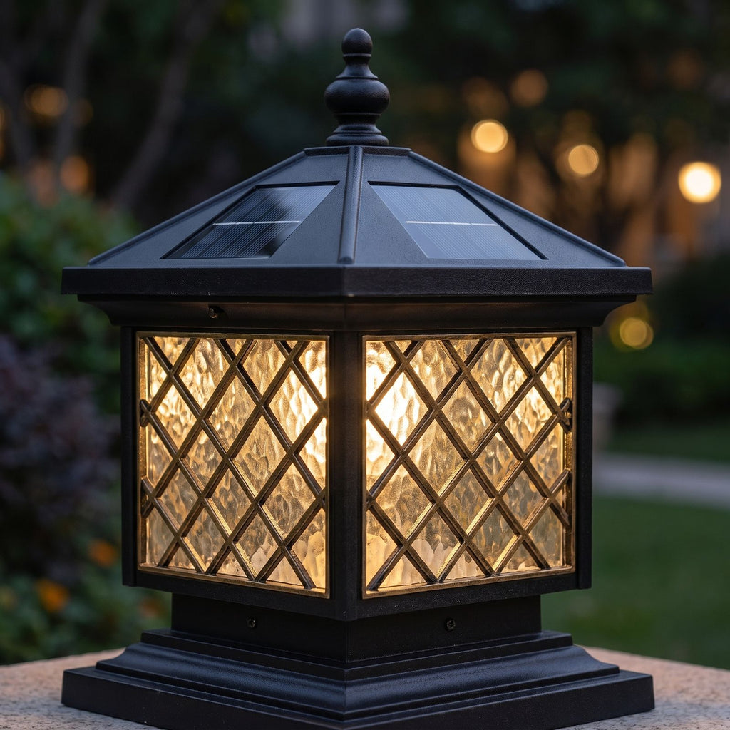 Diamond Pattern Glass Lantern Solar Post Light: close-up of the materials and finish