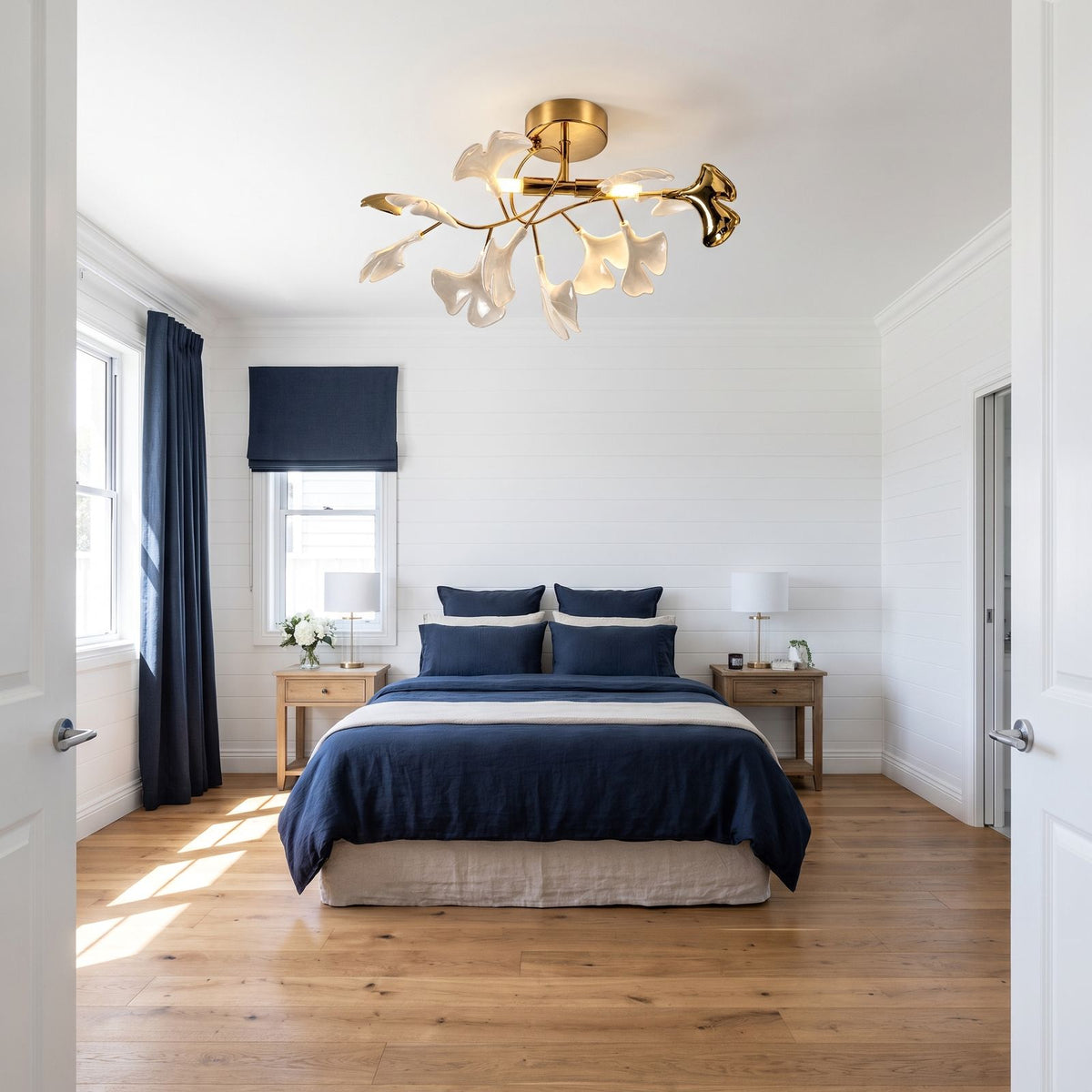 Ginkgo Leaf Branch Semi-Flush Ceiling Light 42 cm in a bedroom